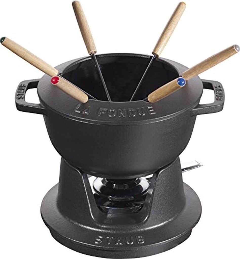 Test du service à fondue Staub en fonte : gourmandise et convivialité
