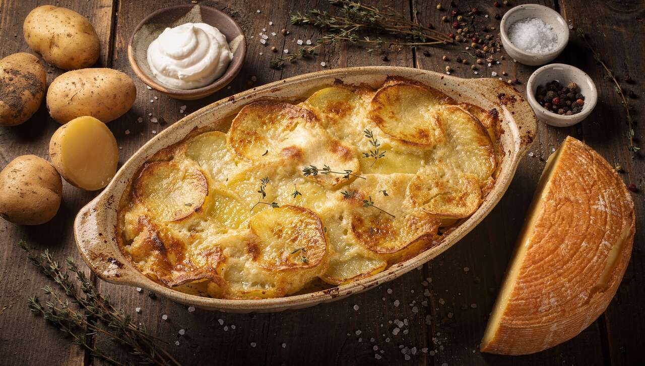 Gratin de pommes de terre au maroilles : recette savoureuse