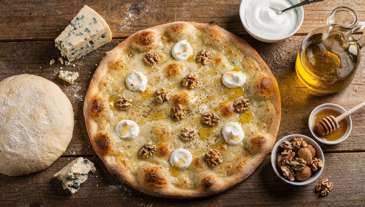 Recette de pizza au Roquefort : délice fromager