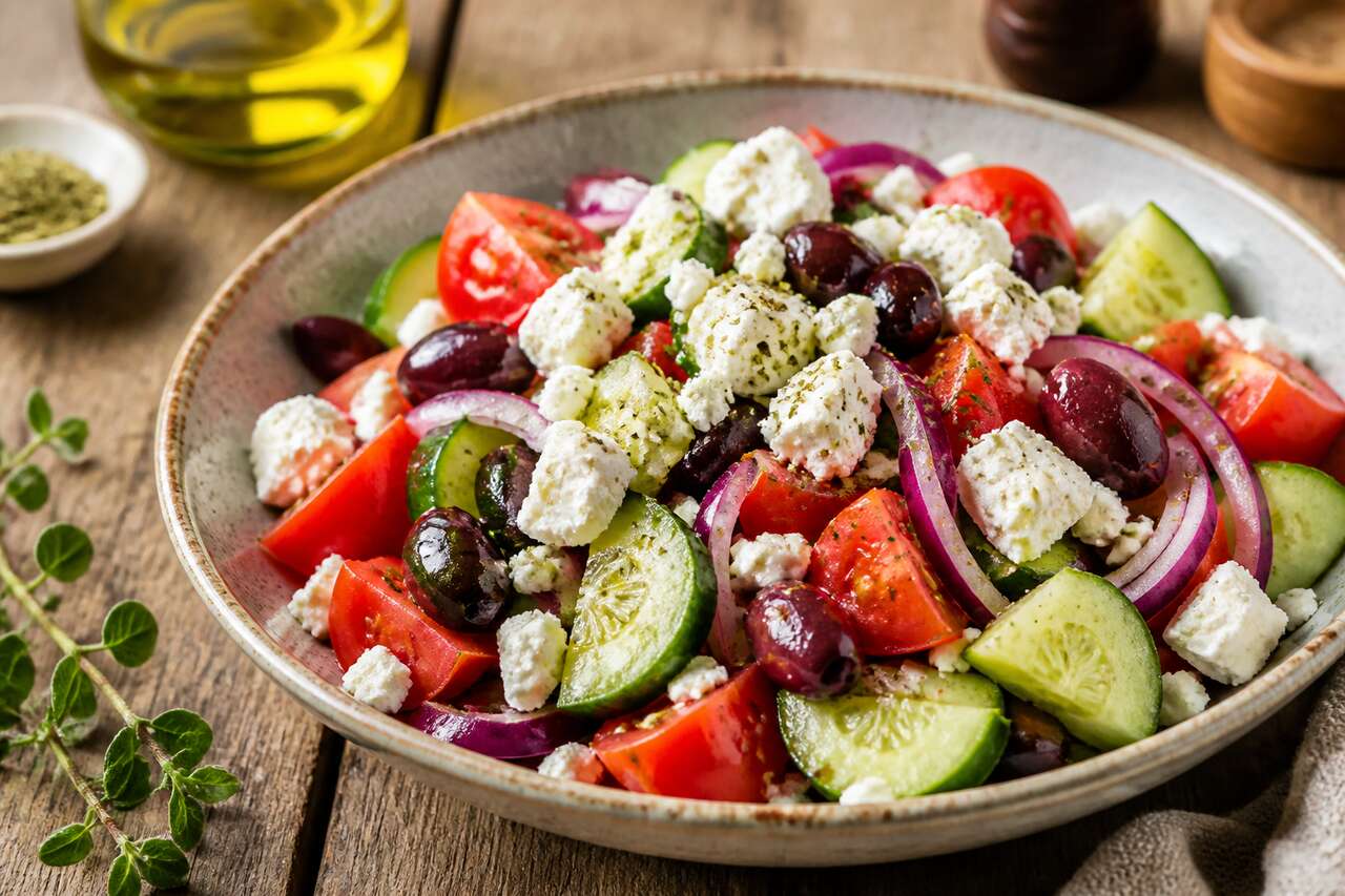 Salade fraîcheur au fromage grec : recette estivale