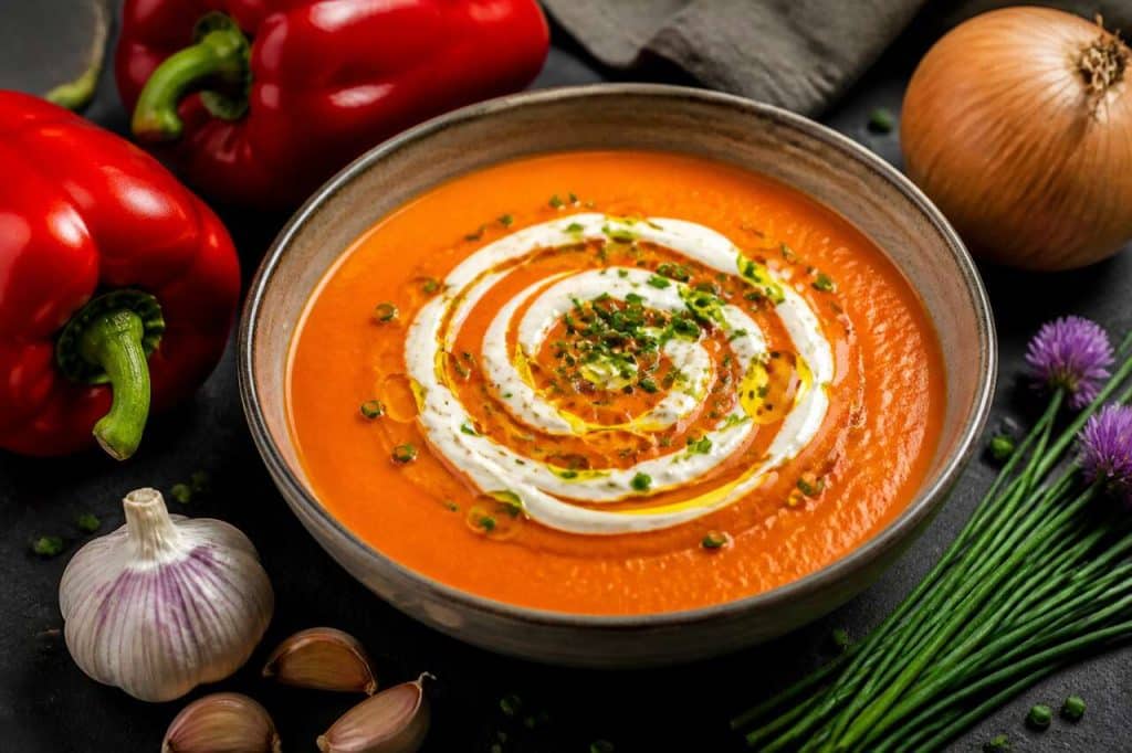 Velouté de poivron glacé au fromage frais : la recette gourmande